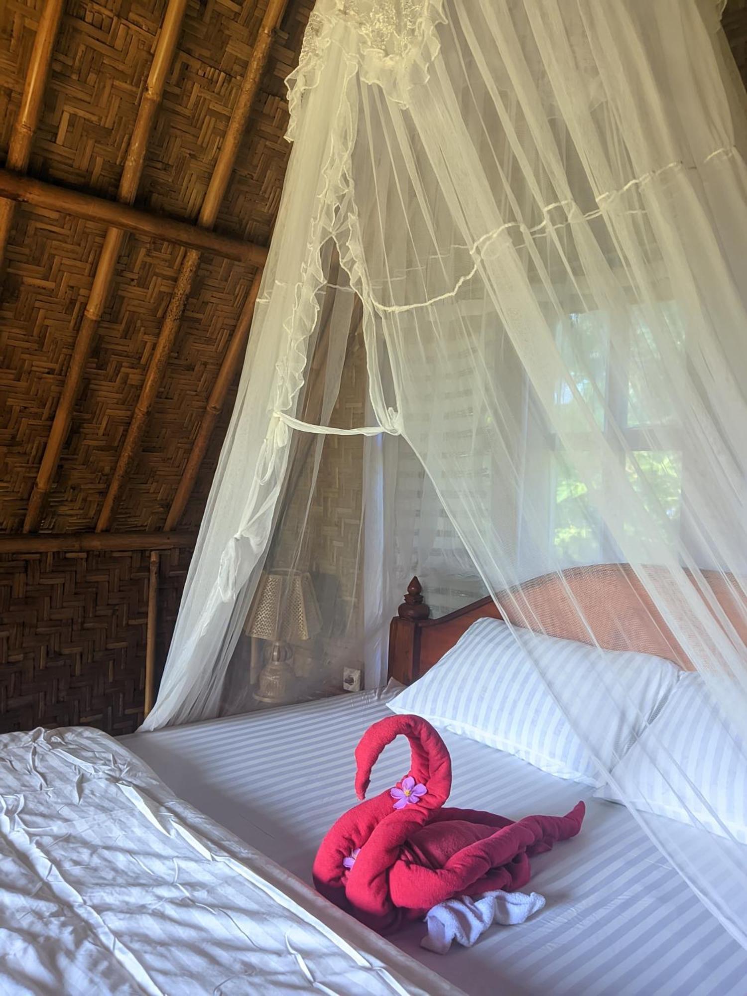Girang Rinjani Bungalows تيتيباتو الغرفة الصورة